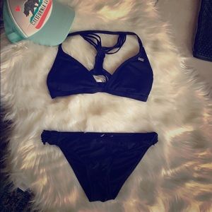 Roxy briaded detail bikini